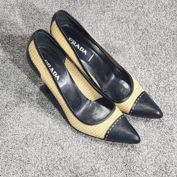 SOLD Prada Black Leather Raffia Cap Toe Pump Heels Sz 39 - Picture 3 of 15